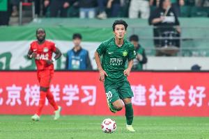 足球报:多家球队曾想引进范双杰,国安选择留下继续培养