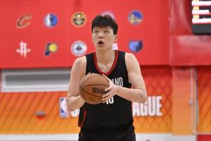 媒体人:杨瀚森下个任务是打国家队 能否参考夏联给他主动进攻?