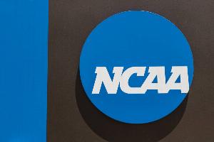 媒体人:45名球员起诉NCAA5-in-5新规胜诉 24人获禁令可再战一年