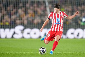 罗马诺:阿森纳密切关注小蜘蛛能否加盟巴萨,仍对球员有浓厚兴趣