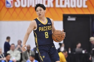 组织串联不错!河村勇辉半场送4助攻 另有5分1抢断