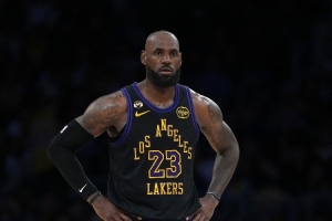 帕金斯:老詹没必要再打了来ESPN吧 我们给你的钱绝对比底薪多