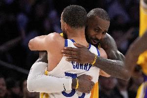 蜘蛛直播-免费无插件直播在线观看_蜘蛛直播nba免费高清现场直播