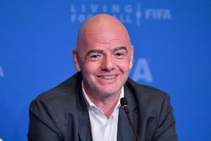 记者谈FIFA卖世界杯股份:因凡蒂诺想像NFL总裁那样年收6400万刀