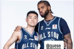 辽宁男篮官宣克里斯加盟!高诗岩晒照告别:万事大吉 大兄弟