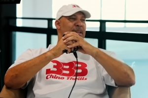 自相矛盾!球爹刚说乔丹单挑不是对手 50秒后又说其是史上最佳