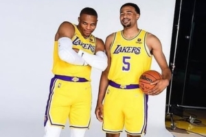 蜘蛛直播_蜘蛛免费NBA在线直播_蜘蛛足球无插件高清观看