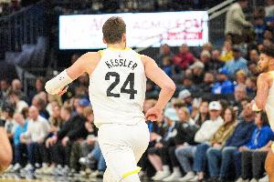 劲球直播-足球赛事直播-篮球赛事直播-NBA|CBA|英超直播