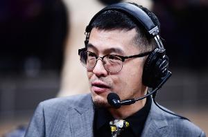 杨毅:国家队现在有多少人愿意玩命打&真伤假伤 这些都成了问题