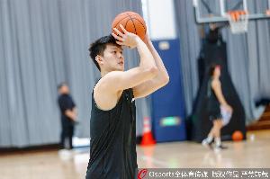 媒体人:前青岛男篮球员孙祥翔 加盟NBL贵州猛龙