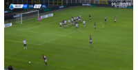 这球无敌了!亚当斯精彩背身勾射飞入死角!米兰补时被扳回一球