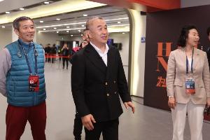 东体:有消息称海牛开出200万元赢球奖 乔伟光赴训练场为球队打气