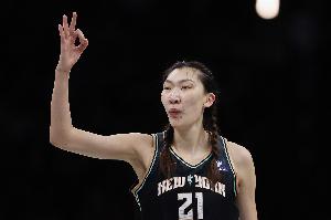 加德纳:韩旭性格极佳 最欣赏她假投后运一步投三分的绝活