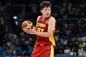 媒体人:杨瀚森让大家久违地享受到 “拥有NBA现役球员”的好处