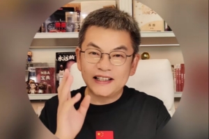苏群:中国男篮解决了世界难题界外球 后续4场大概率是3胜1负