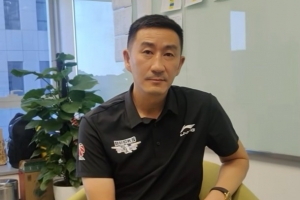 张云松:球队第三外援目前有一些目标人选 我们还在做最后的考量