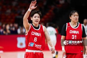 差距不小!中国女篮上半场三分11投仅2中 美国队19中7
