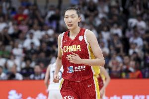 热度很高!微博热搜前十 中国女篮相关词条独占三席