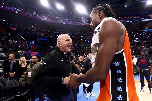 名记:NBA与球员工会就处罚结果达成一致 快船无权抗诉