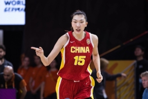 解说:赢或回家的比赛 咱们的轮换是不是可以缩短一些