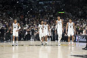 刺记:马刺4人入选百大 文班亚马仍是攻防两端的关键人物