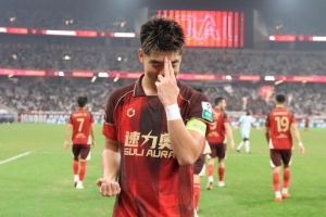 陈涛:对年轻球员我认为要多给鼓励和犯错空间,这样才有成长空间