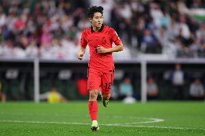 李刚仁:代表韩国出战不需要额外动力,我会为教练和球队付出一切