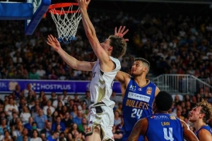 蜘蛛直播_蜘蛛免费NBA在线直播_蜘蛛足球无插件高清观看