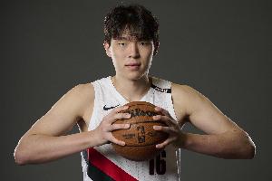 蜘蛛直播_蜘蛛免费NBA在线直播_蜘蛛足球无插件高清观看